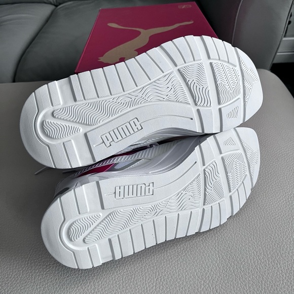 NWT - Puma Women’s Softride Star Vital Running Shoes - US Size 6.5 - Picture 7 of 8